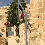 L'gharix Temple Retreat Privat bolig Xagħra