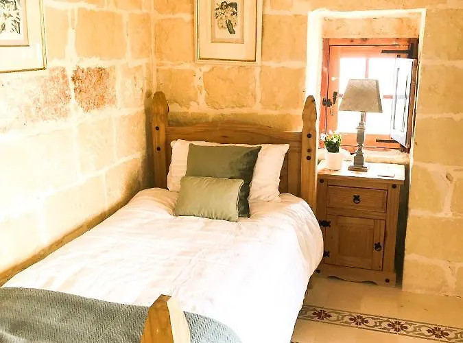 L'gharix Temple Retreat Xagħra