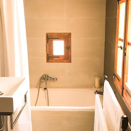 Quarto em Acomodações Particulares L'gharix Temple Retreat Xagħra